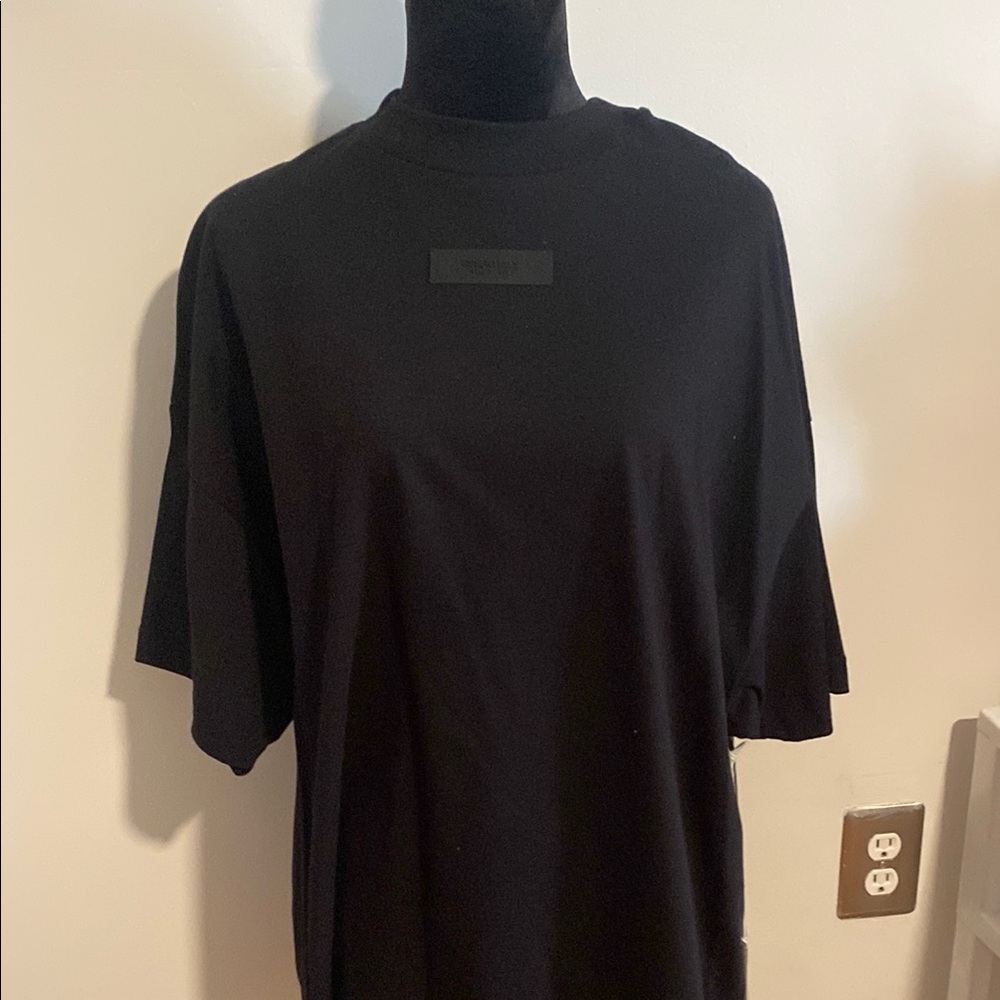 Essentials Classic Black Short Sleeve Shirt